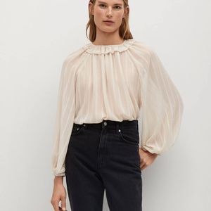 Flowy textured blouse